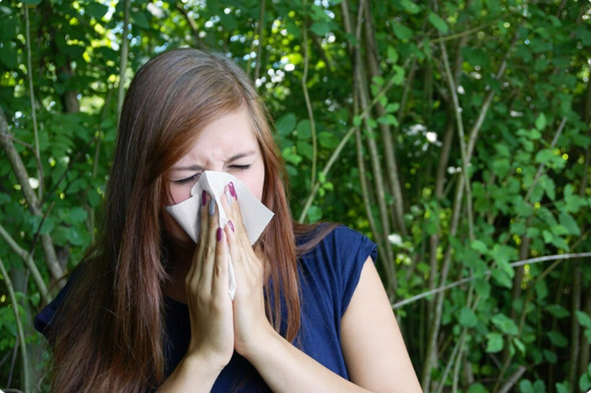 дівчина з нас морком