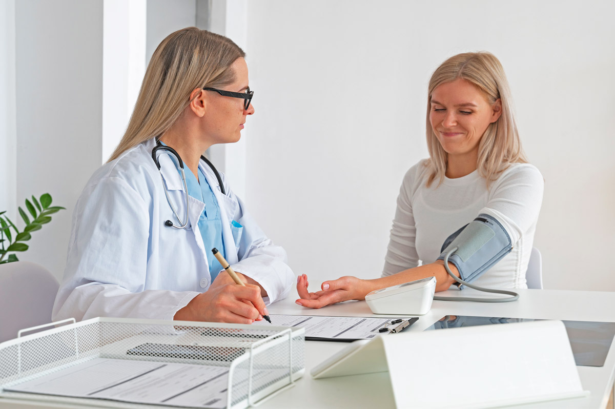 пацієнт на консультації у лікаря