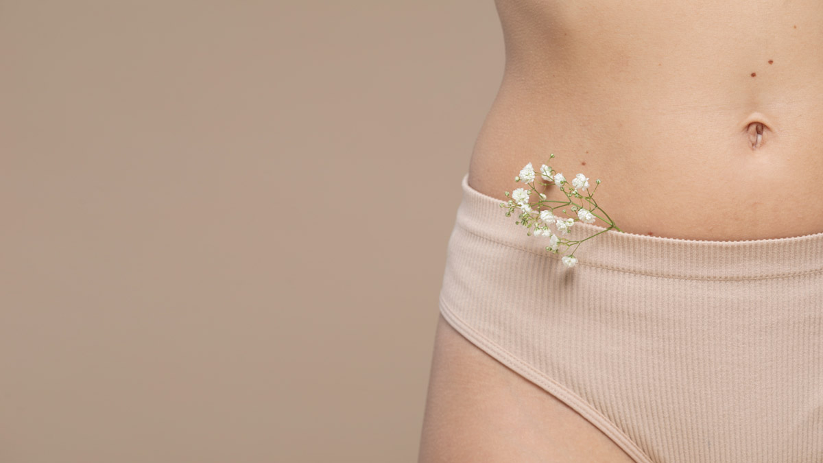 живіт жінки