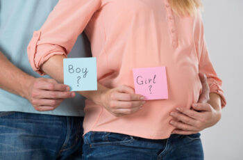 в очікуванні дитини батьки намагаються вгадати стать